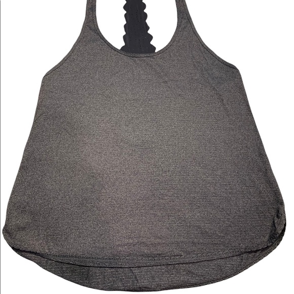 Lululemon Racerback tank. Size 6 - Picture 2 of 4
